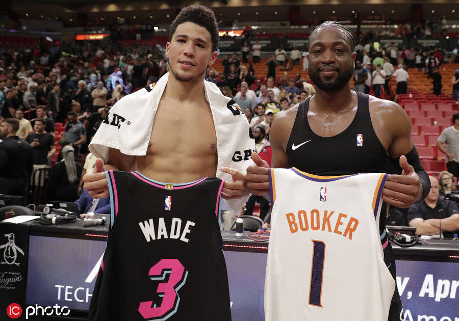 有伤在身？尼科缺席了两天的训练，也没进热身赛名单（带伤未愈？尼科连缺两日训练，热身赛无缘名单）