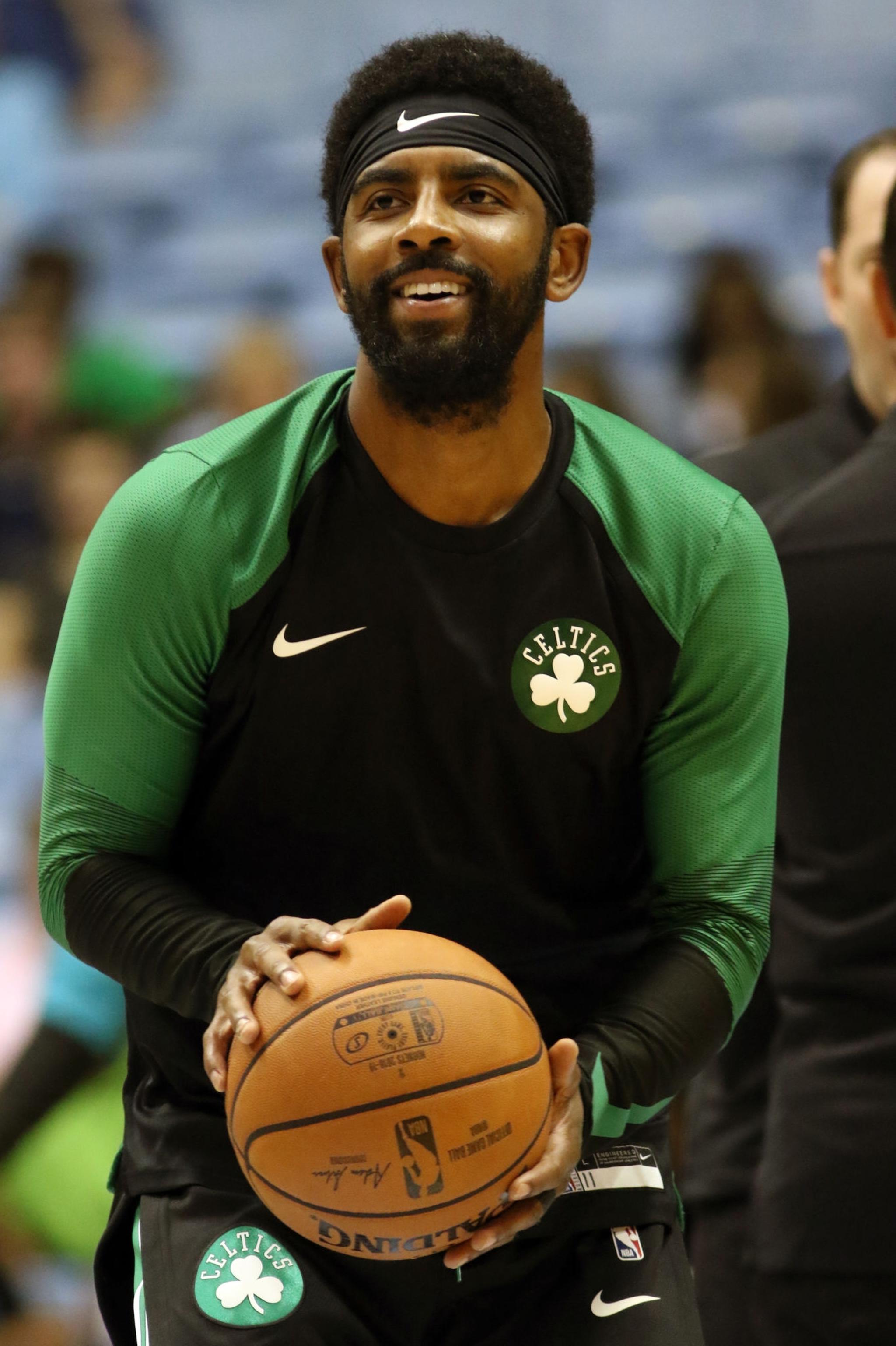 瓦伦前锋贝尔特兰：外界说我们希望教练下课，这简直荒谬至极（瓦伦前锋贝尔特兰驳斥传闻：我们想让主帅下课？纯属荒唐）