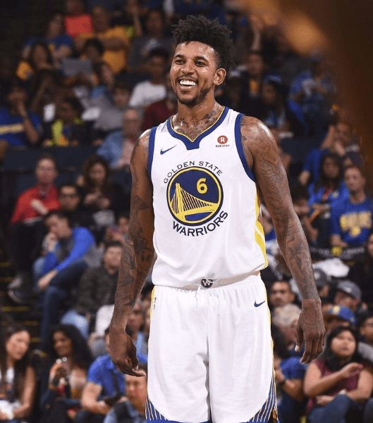 维斯塔潘和诺里斯黄胎起步，皮亚斯特里使用硬胎起步（维斯塔潘与诺里斯黄胎起步，皮亚斯特里硬胎出发）