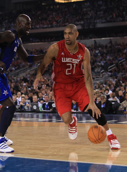 广东男篮防守稳固力克上海（广东男篮凭稳固防守击退上海）