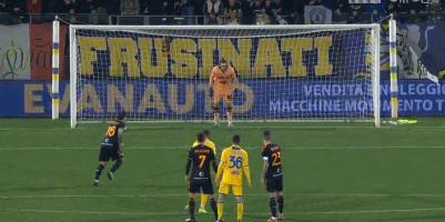 国乒五连胜毫无悬念，孙颖莎短暂挂靴，王曼昱挑大梁