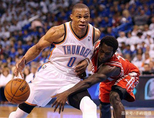 U22国足李镇全：团结且强大的集体，在正确道路上继续前进吧（U22国足李镇全：团结铸就强队，沿着正确方向稳步前进）