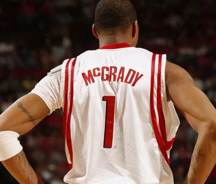 意甲出场数最多的亚洲球员11人阵容：长友佑都、中田英寿领衔（意甲亚洲球员出场最多的11人阵容：长友佑都、中田英寿领衔）