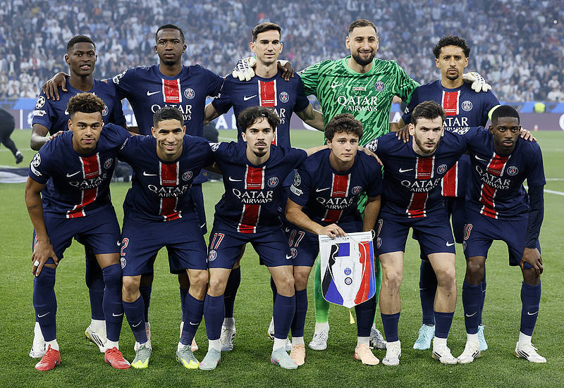 马丁内斯：C罗的价值绝不仅限于辉煌的过去，更立足于当下（马丁内斯：C罗的价值不止于昔日荣光，更在当下闪耀）