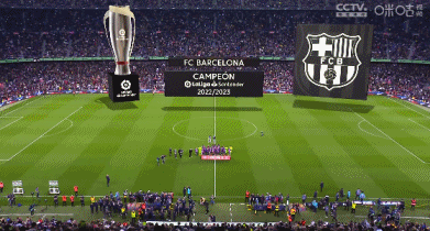 孙颖莎王楚钦赛前训练气氛轻松，大头仰头大笑，大笑引发全场欢笑