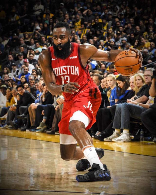 CBA球队战术变化及分析（CBA各队战术演变与解读）