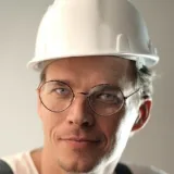 爱游戏以持续性能优化，提升用户体验舒适度为核心，带来高效便捷的体验。 - 爱游戏